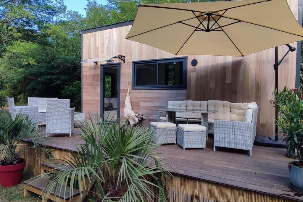 Tiny House Chez Caroline Vila Gaillan-en-Médoc Exterior foto