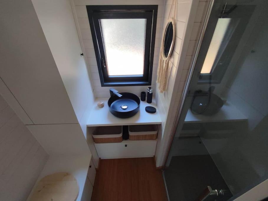 Tiny House Chez Caroline Vila Gaillan-en-Médoc Exterior foto